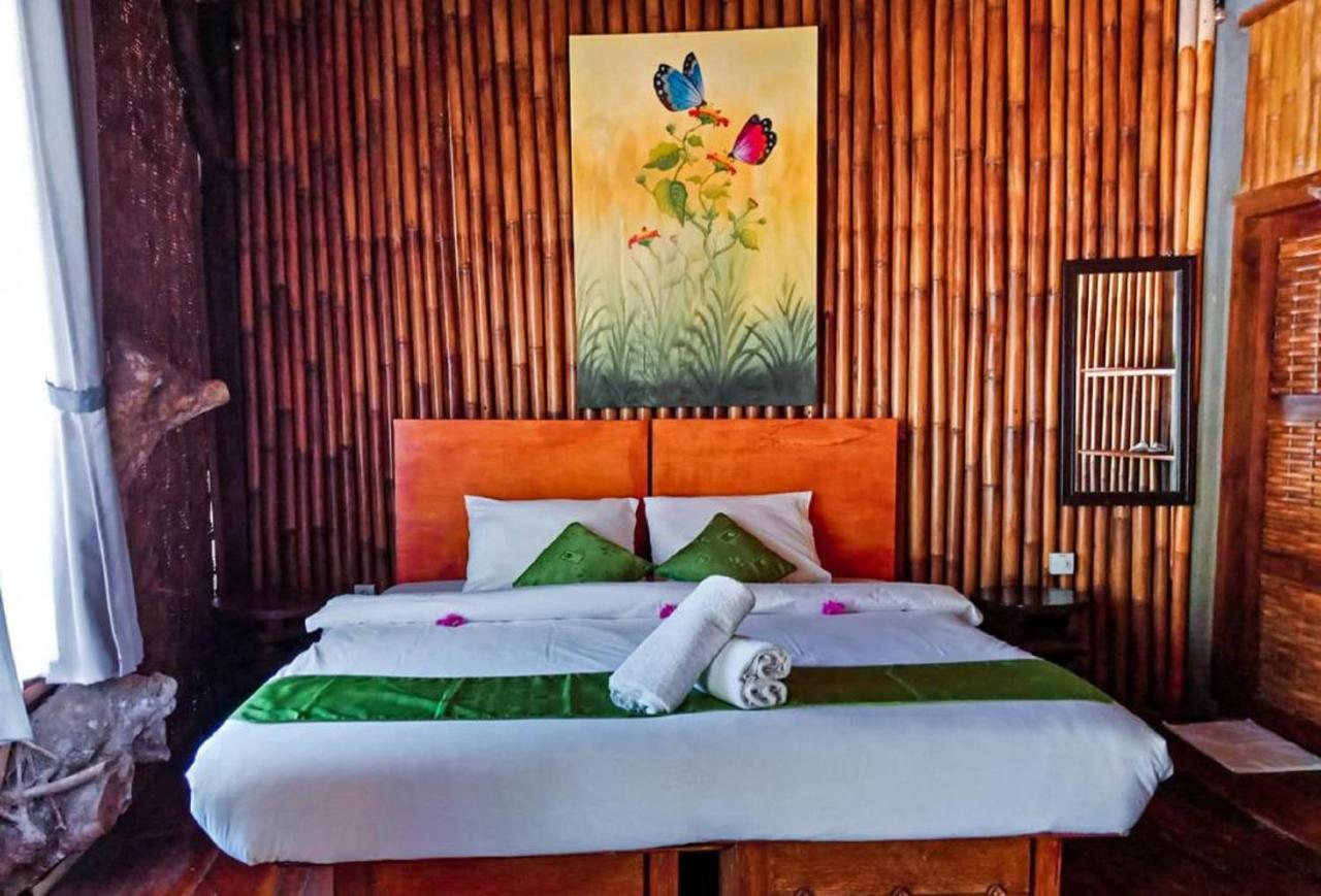 Vila Gading Tree House Batununggul Exteriér fotografie