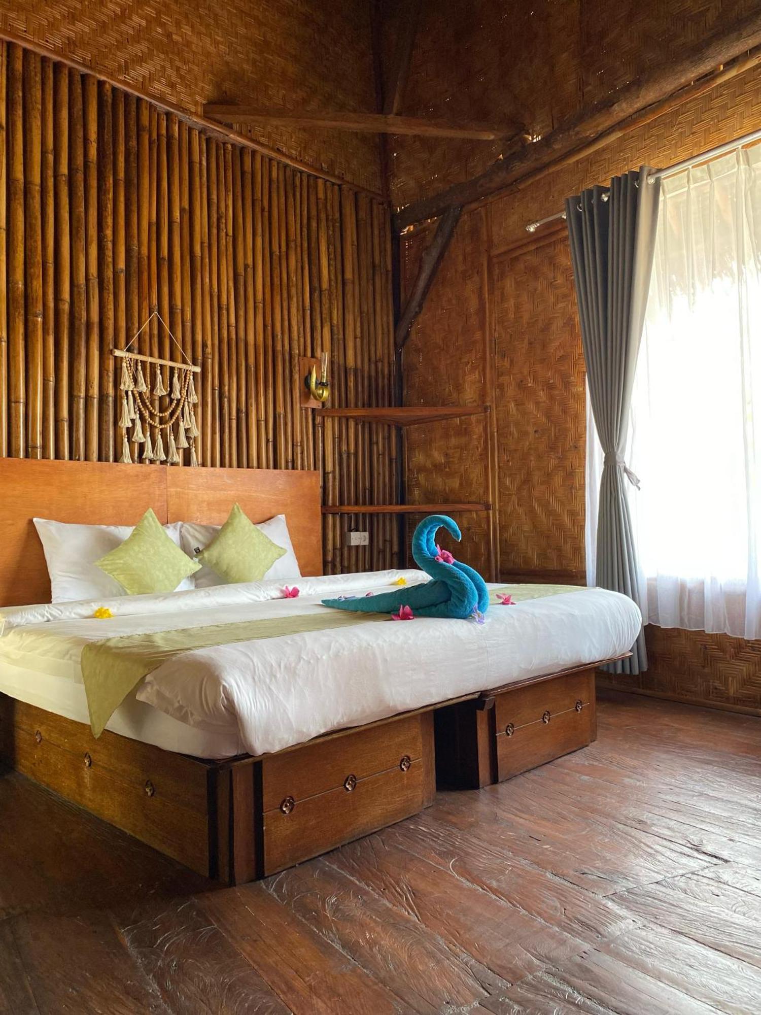 Vila Gading Tree House Batununggul Exteriér fotografie
